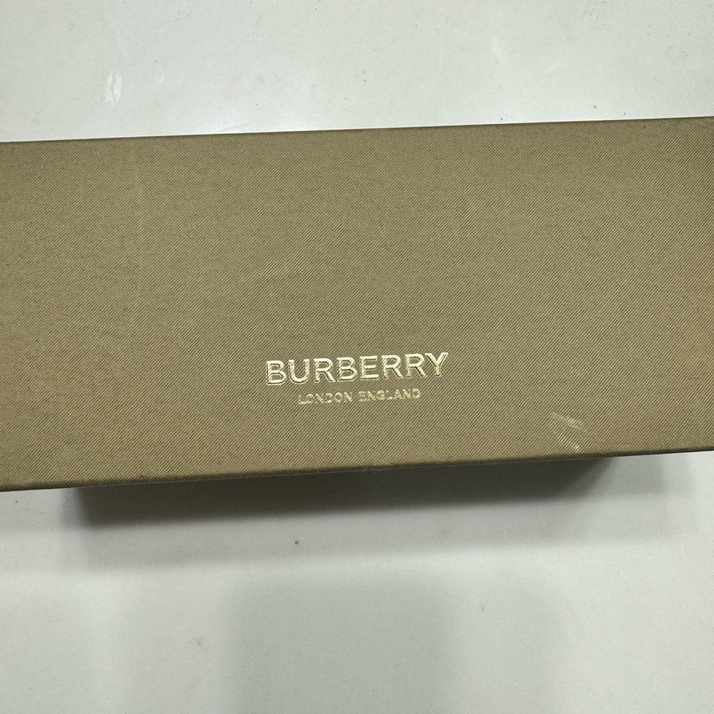 BNIB Burberry Eyeglasses - Picture 6 of 14